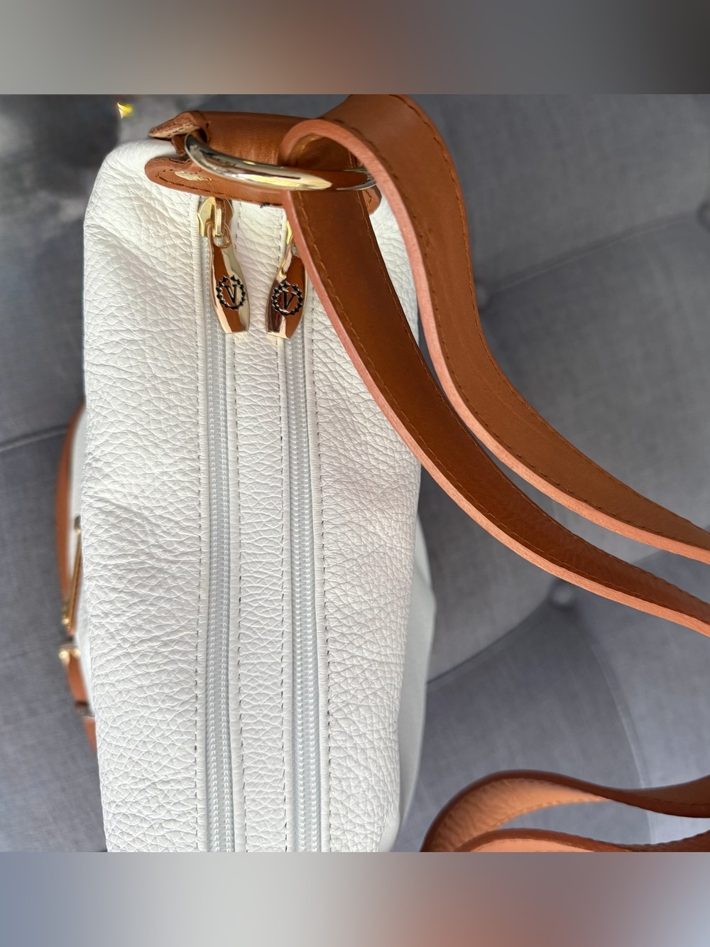 Valentina White and Camel Pebbled Leather Italy Bag NWOT - Picture 5 of 12